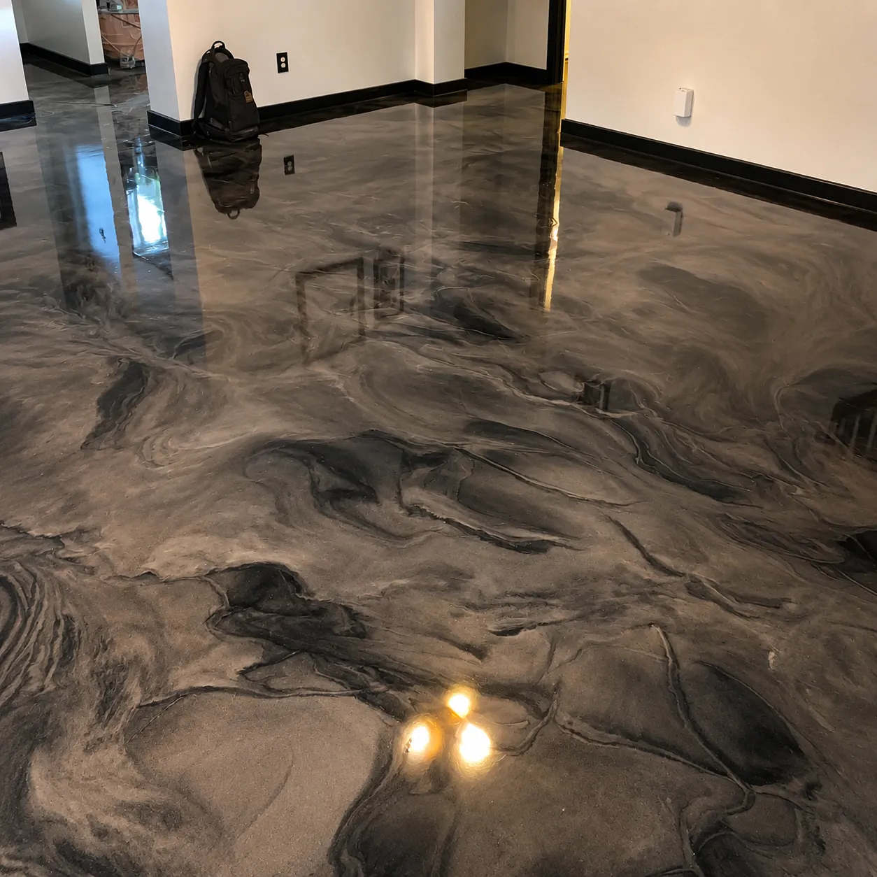 charcoal-metallic-epoxy-floor-coating-commercial-interior-san-antonio_1780781369670